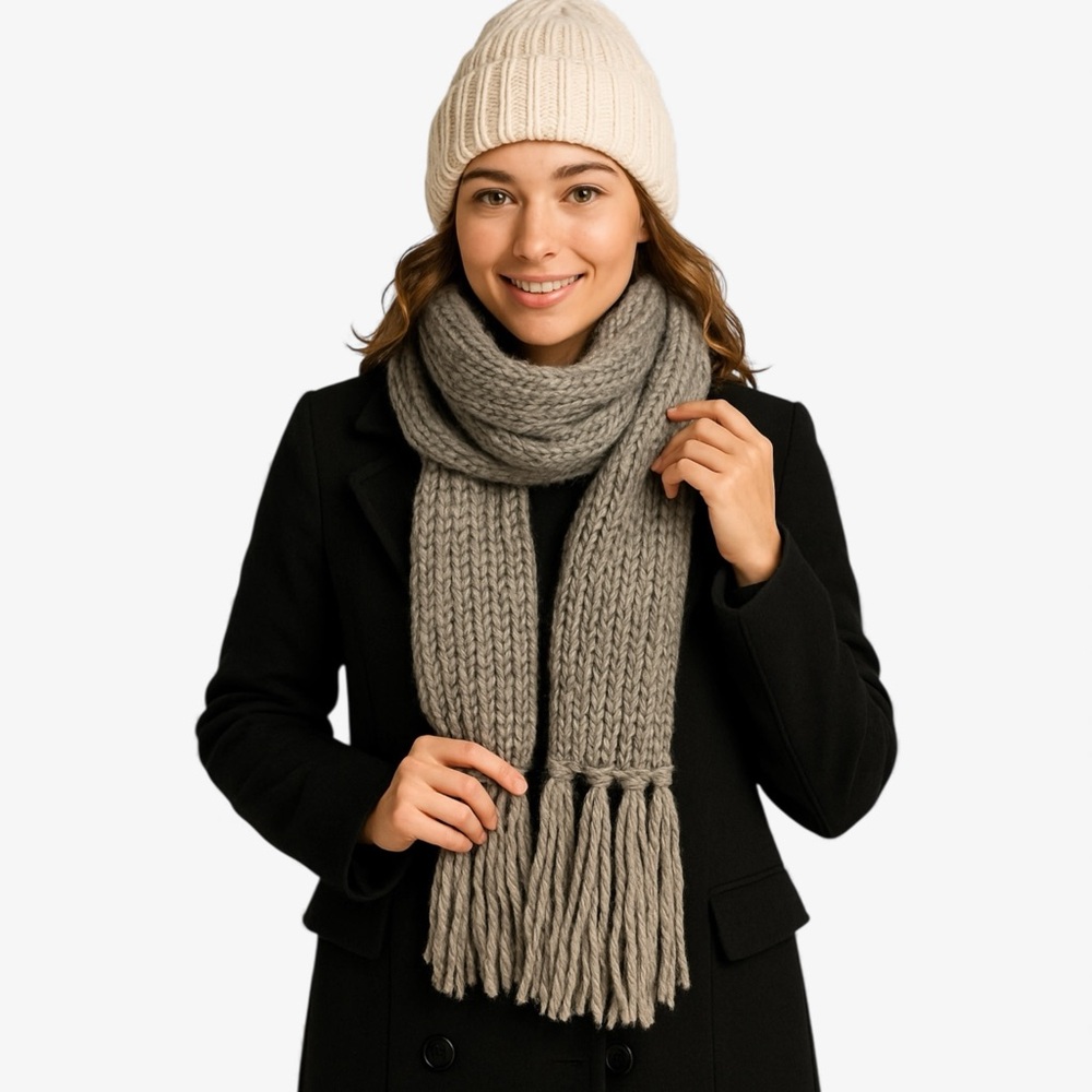 Centelli e Galluzzo Chunky Knit Wool Blend Scarf Taupe Gray 76”